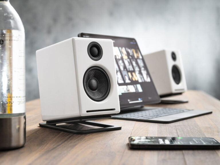 Audioengine・DS1M デスクトップスタンド発売開始