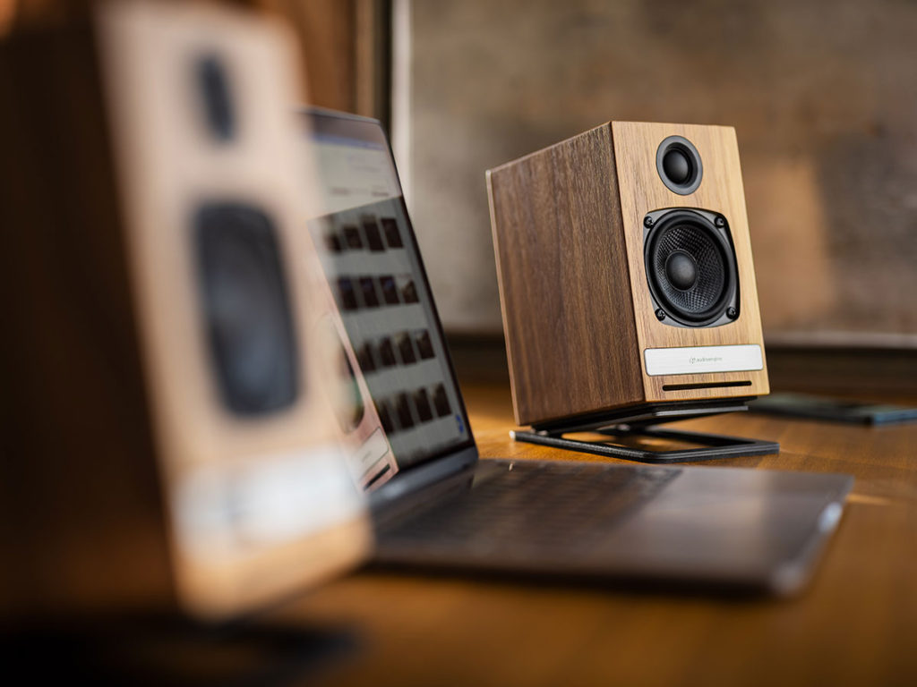 Audioengine・DS1M デスクトップスタンド発売開始