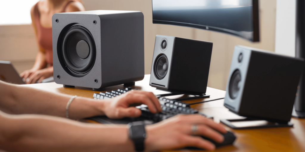 Audioengine HD6ワイヤレススピーカー, A1-MR WiFiホームミュージックシステム, S6サブウーファー発売