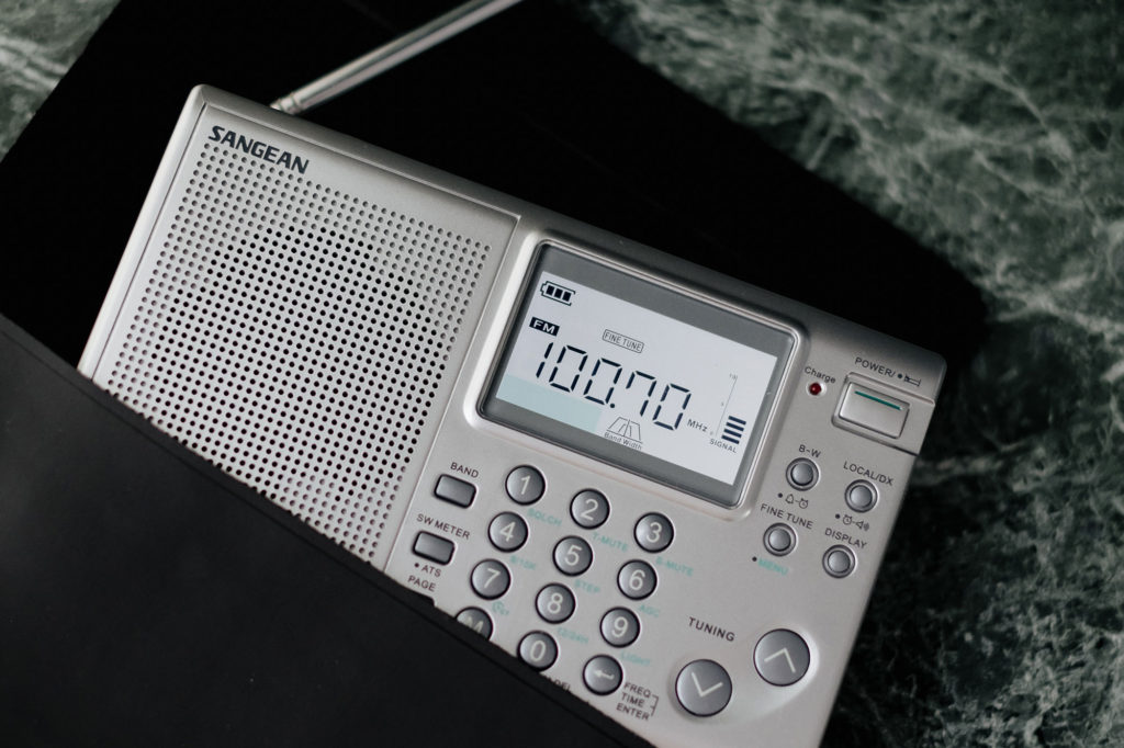 Sangean ATS-405J・AM/FM/SW マルチバンドラジオ発売開始