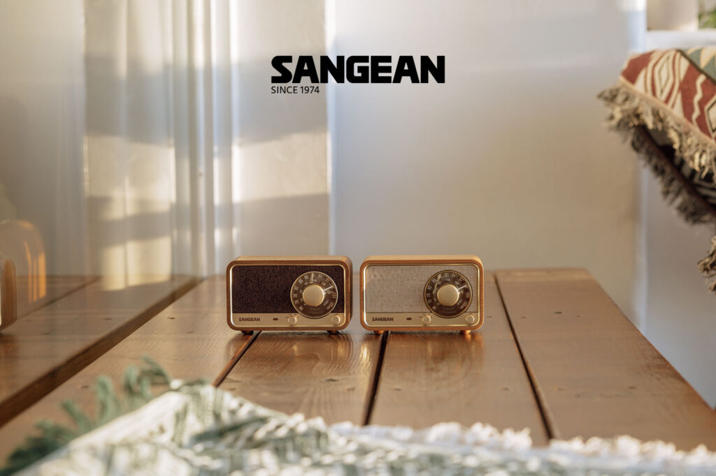 Sangean WR-8J ウッドキャビネット搭載AM / FMラジオ・Bluetoothスピーカー発売のお知らせ