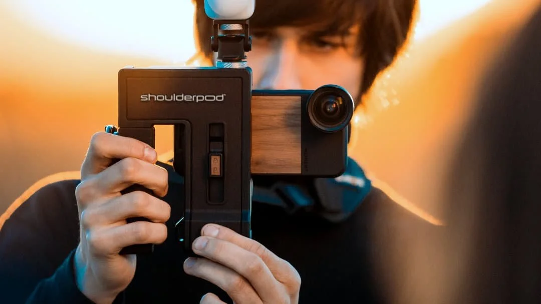 Shoulderpodのスマートフォン撮影グリップ