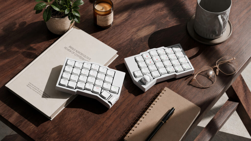 トラックボール・ホイール搭載の左右分割キーボード「Keychron Orca